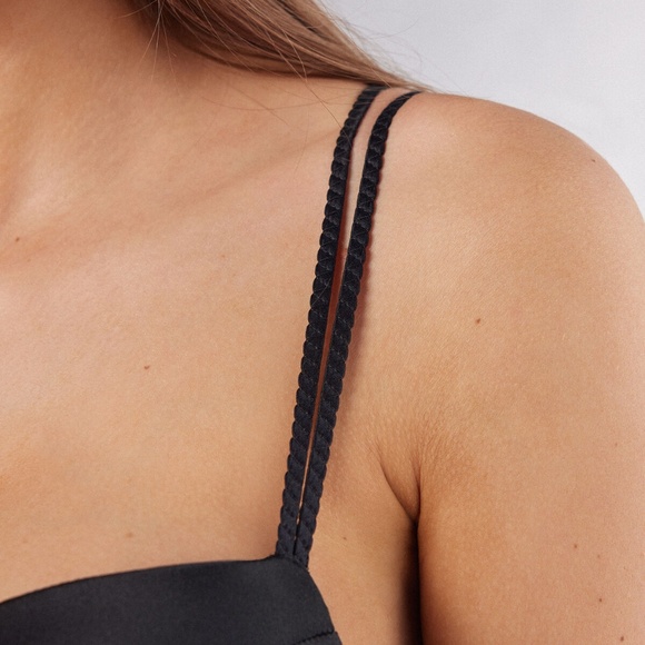 Intimissimi Black Silk Bra 34B / 75B - Picture 2 of 2